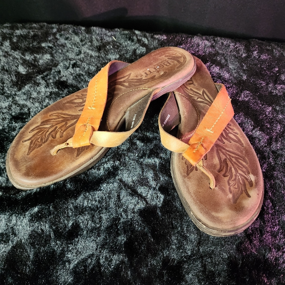 Born Size 7 Leather Brown Sandals